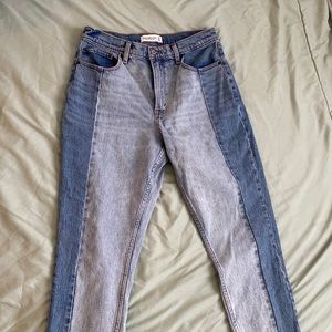 A&F TWO TONE High Rise Mom Jean